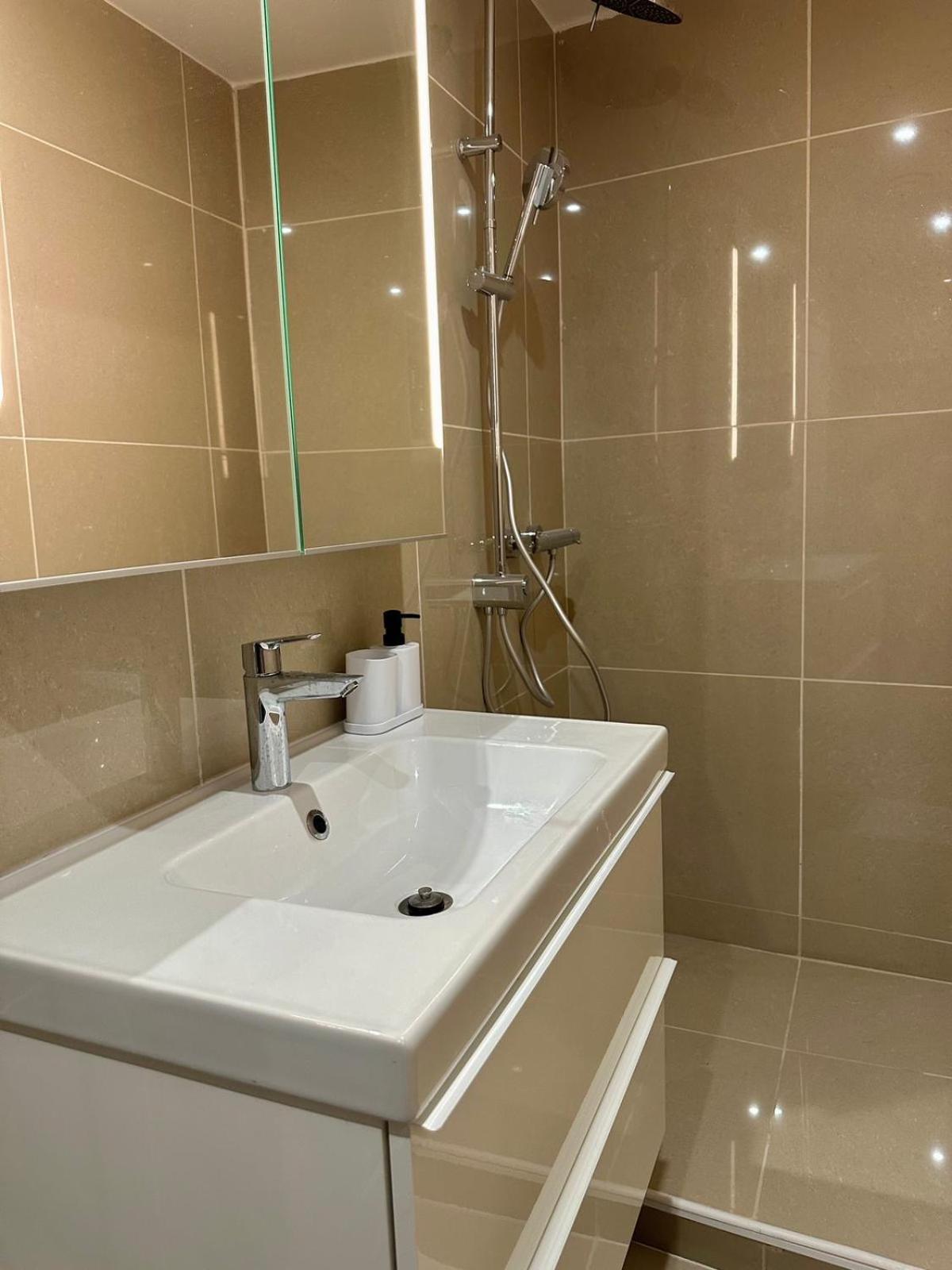 Studio Moderne Et Spacieux Draveil Екстер'єр фото